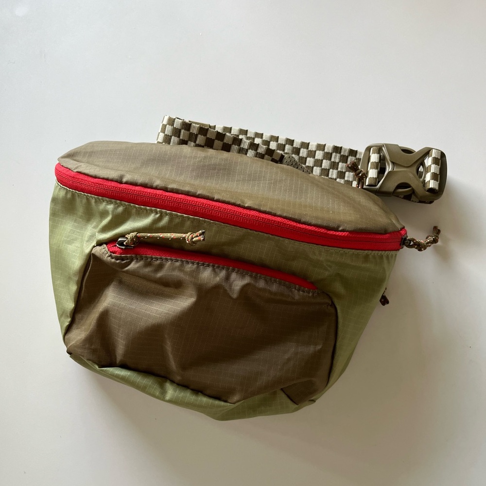 THE GREAT. x Eddie Bauer Large Hip Bag, Sling Bag, Fanny Pack, Belt Bag